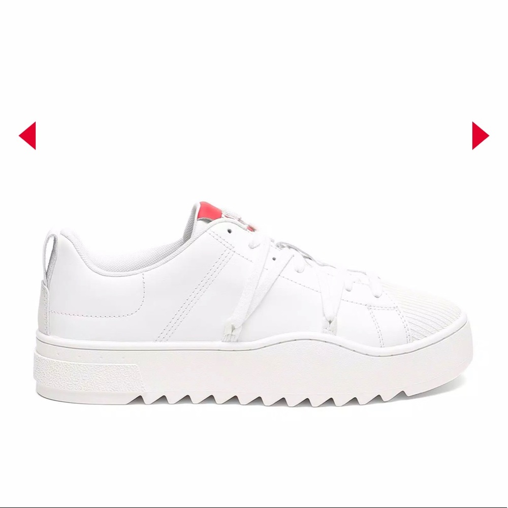 Diesel S-SHIKA LACEUP in white nwt size 9 / 42